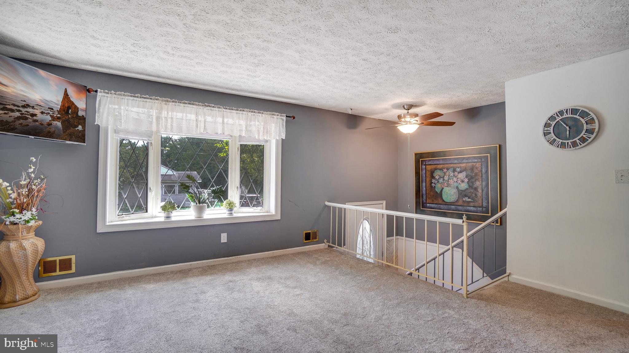 602 Holy Cross Road Brooklyn, MD 21225 - Photo 3 of 26 Living room w/picture window