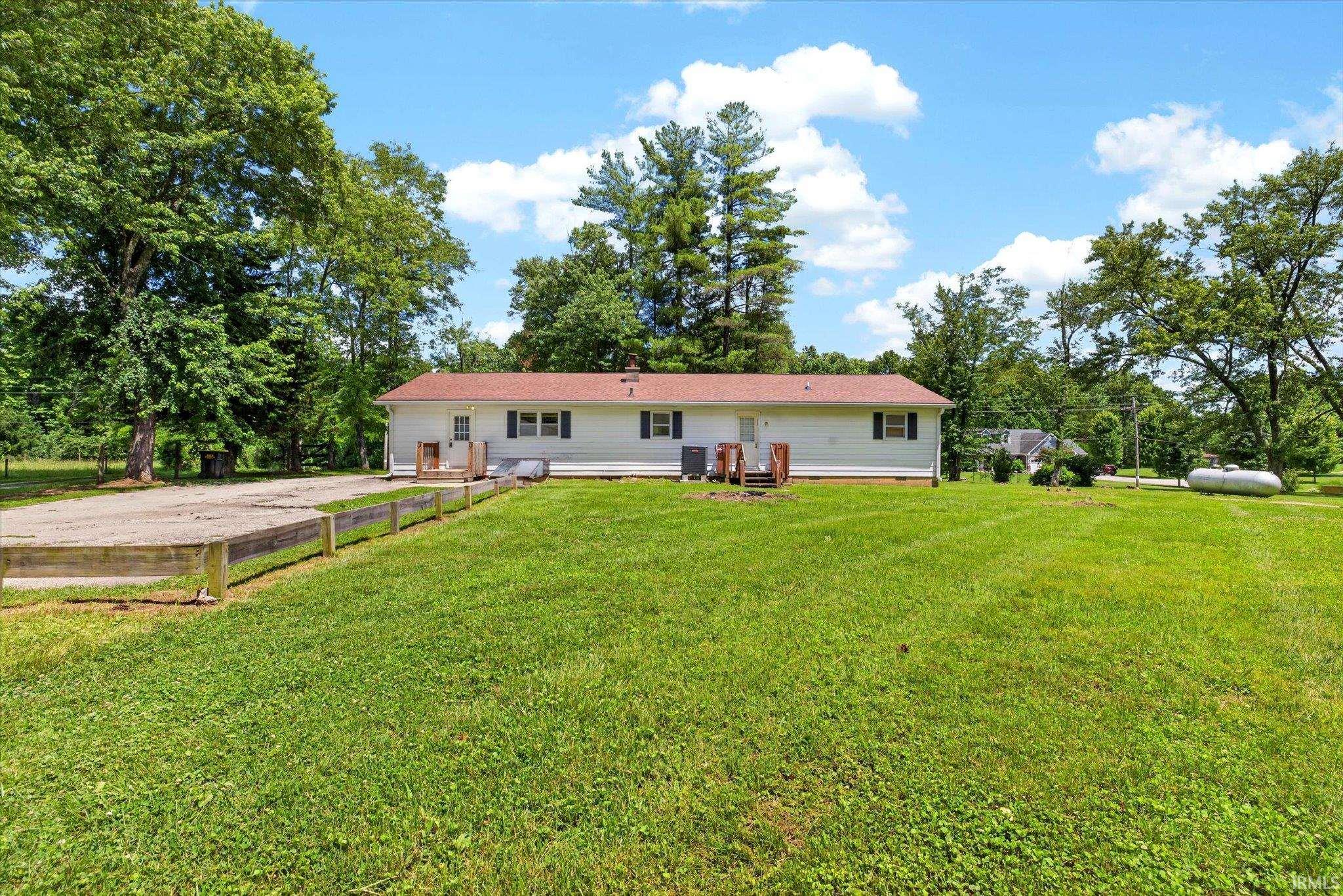 8380 South Fairfax Road Bloomington, IN 47401 - Photo 28 of 38