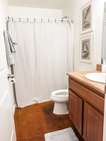 $2,000 | 486 A Bridle Path, Kerrville, TX 78028