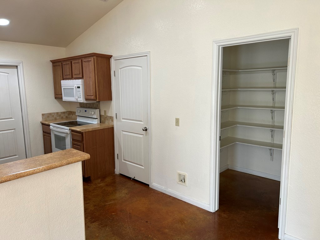 486 A Bridle Path Kerrville, TX 78028 - Photo 8 of 19