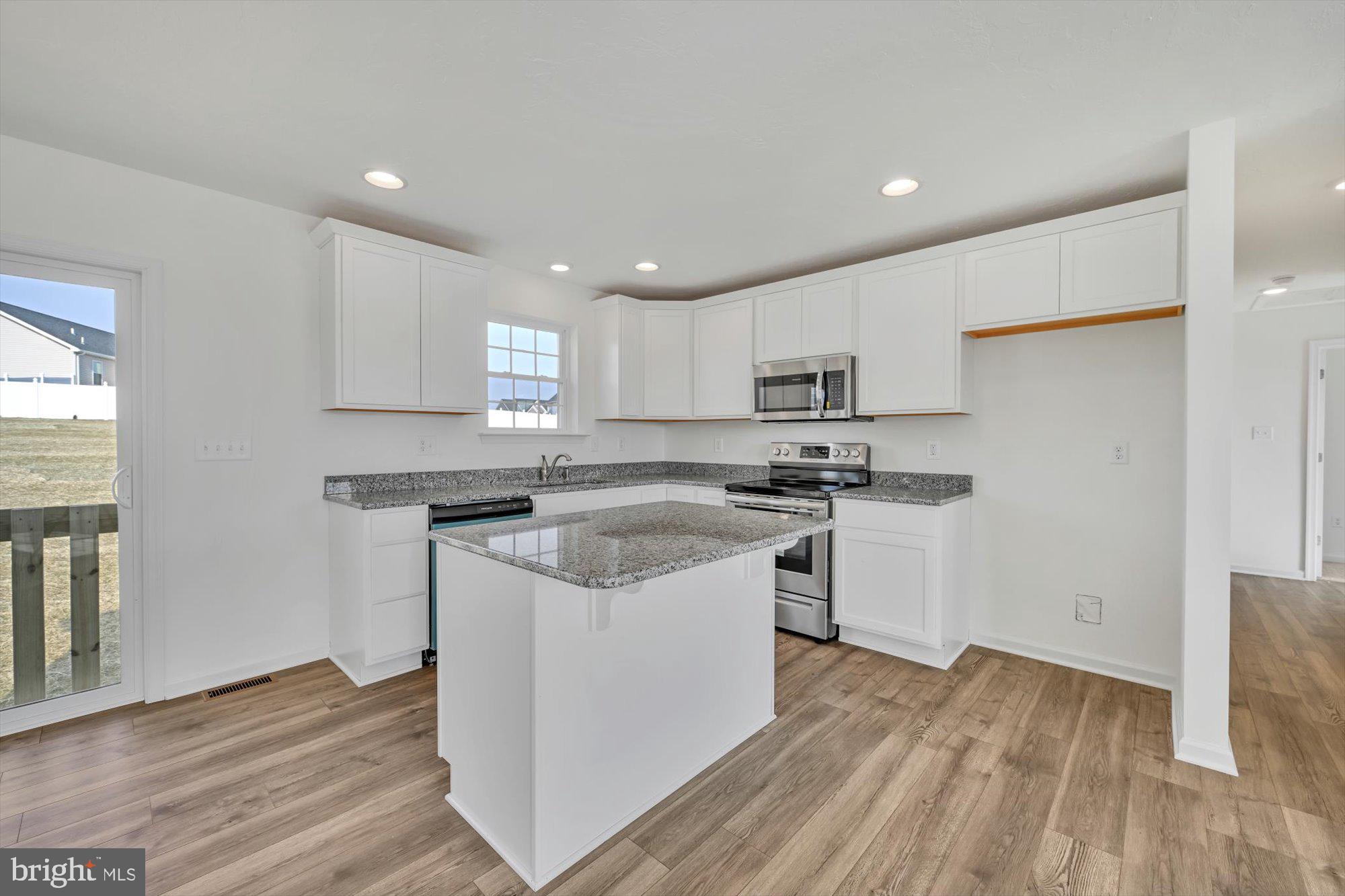 565 Ripple Drive, Unit 68 Hanover, PA 17331 - Photo 7 of 21 Similar Photo