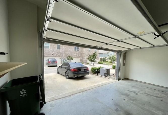4215 Snow Goose Trail Arlington, TX 76005 - Photo 21 of 40 a view of car garage