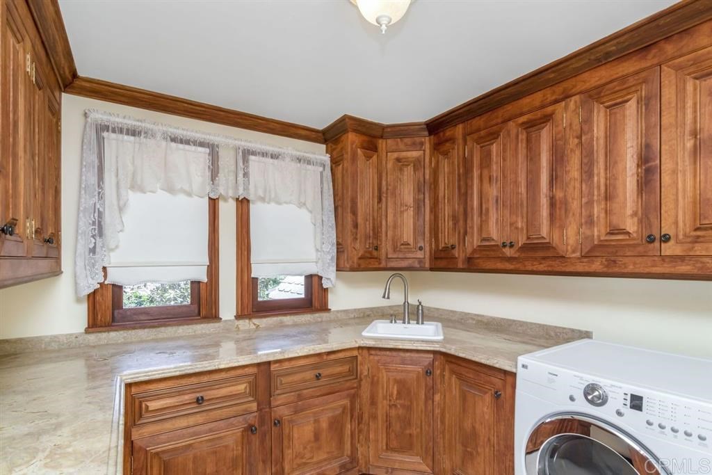 1779 Elevado Road Vista, CA 92084 - Photo 17 of 25