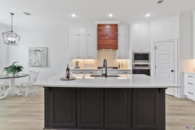 $389,000 | 39561 Hernando De Soto Drive, Darrow, LA 70725