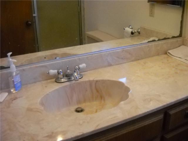 16063 Oakley Road Ramona, CA 92065 - Photo 10 of 13 master bath - does have dual vanities