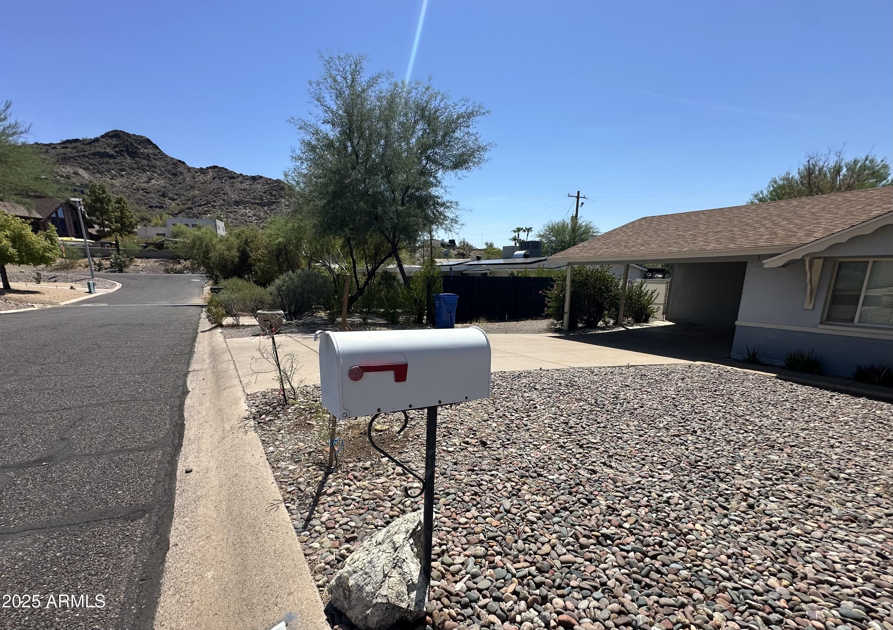 9414 North 17th Street Phoenix, AZ 85020 - Photo 16 of 19 a outdoor view with a sitting space