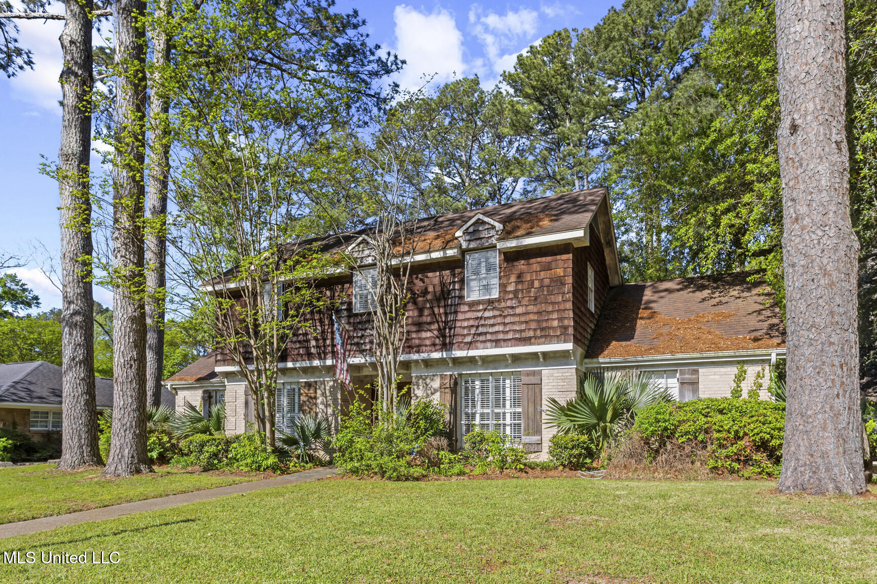 5345 Runnymede Road Jackson, MS 39211 - Photo 3 of 41 5345 Runnymede-3