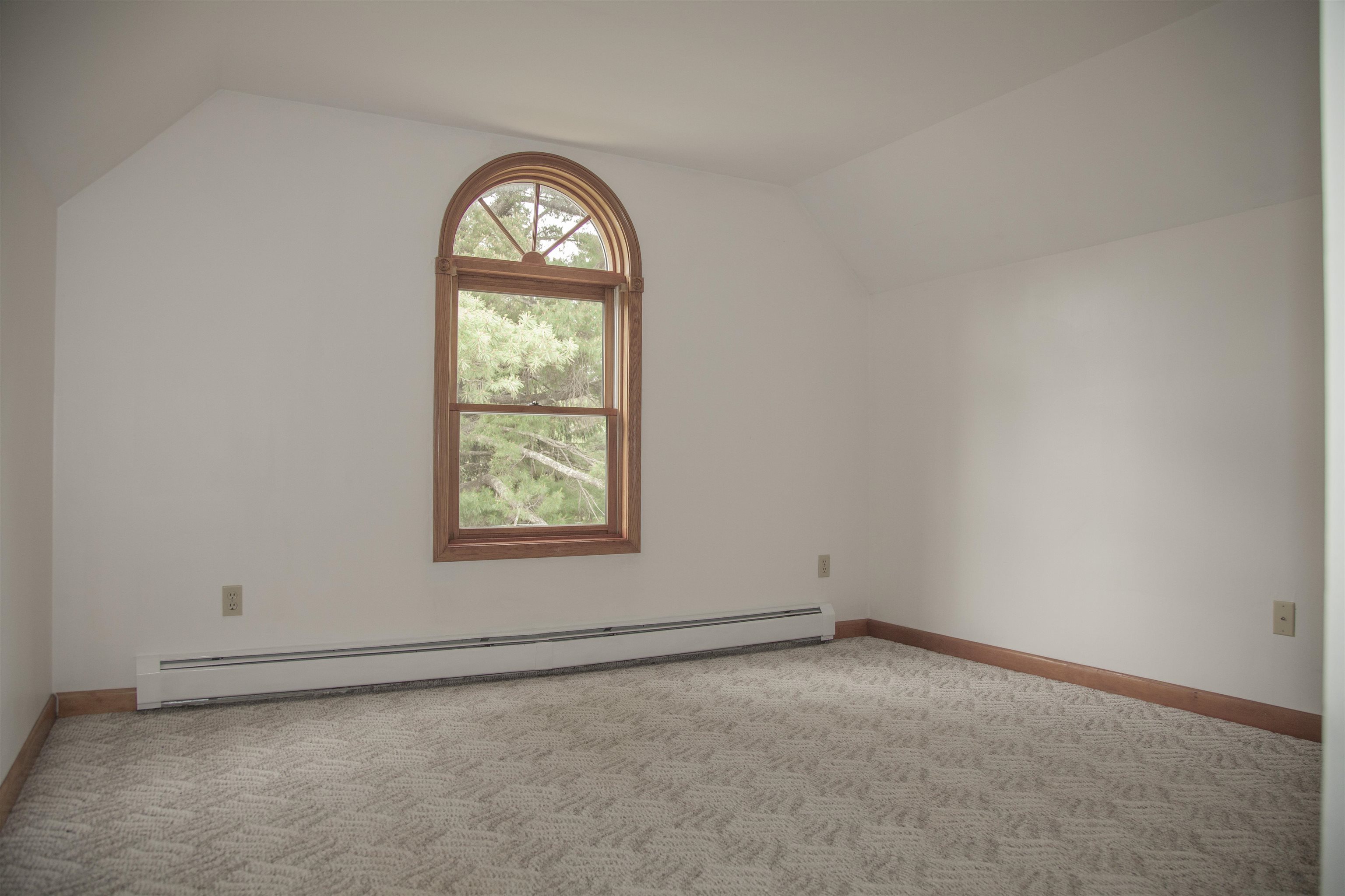 4 Bingham Circle Sandown, NH 03873 - Photo 11 of 23