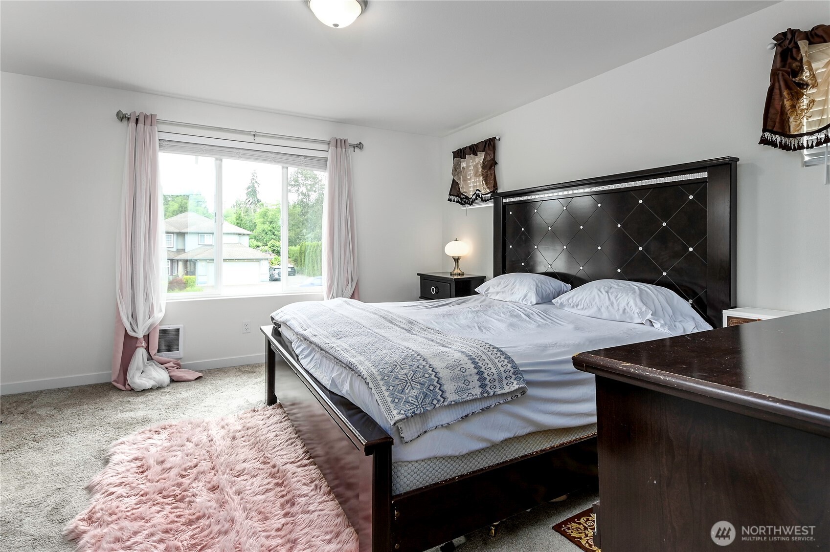 11512 3rd Place West, Unit B Everett, WA 98204 - Photo 17 of 26