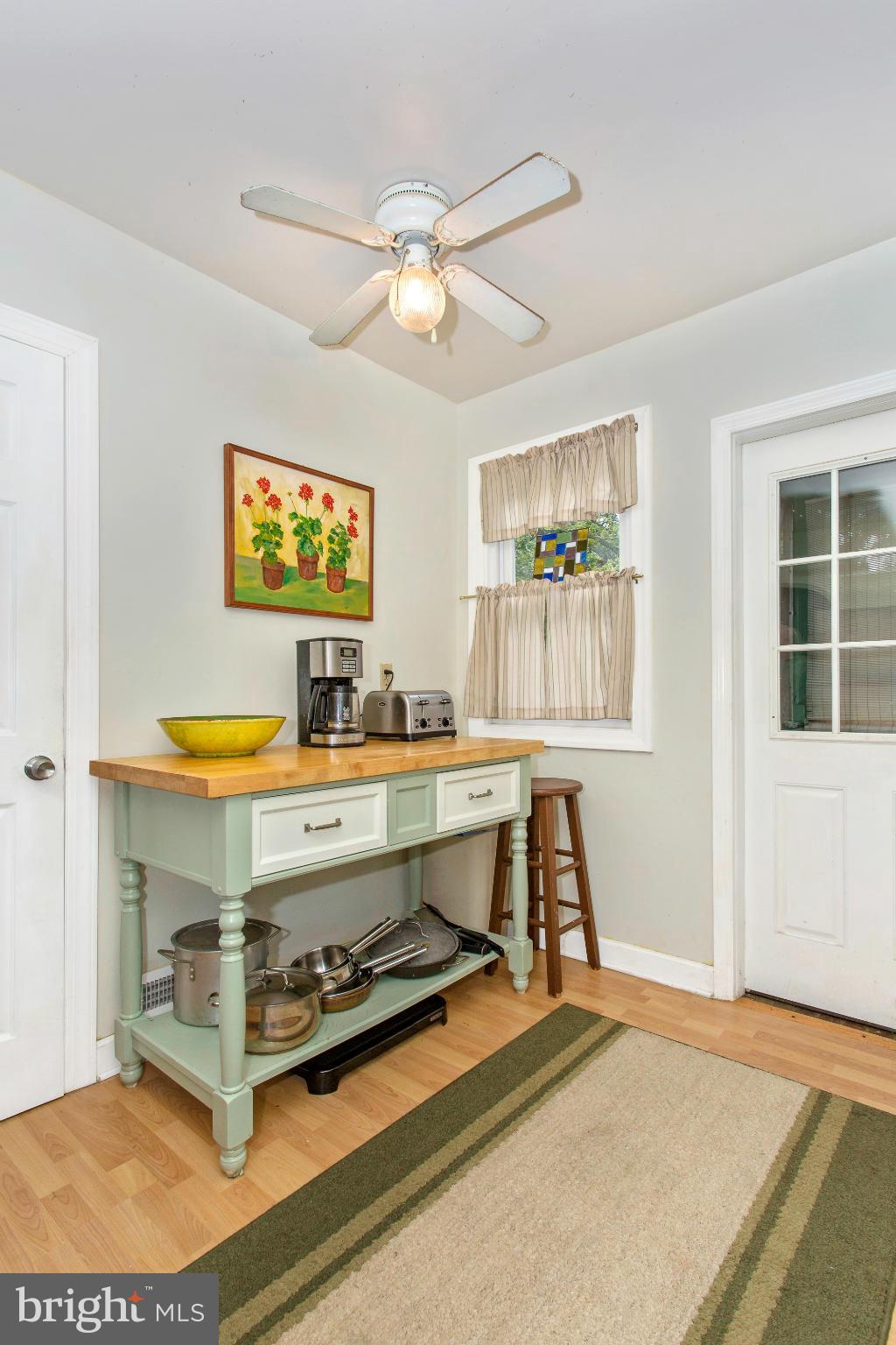 113 Southdown Road Edgewater, MD 21037 - Photo 14 of 30 Kitchen