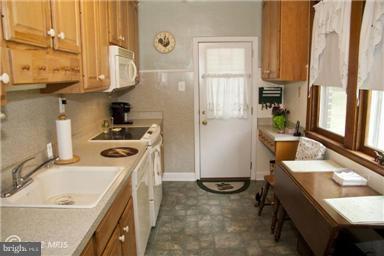 4534 Silver Spring Road Nottingham, MD 21236 - Photo 15 of 30 Kitchen