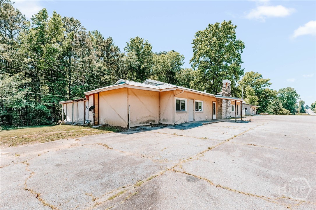 1429 Athens Road Crawford, GA 30630 - Photo 5 of 34