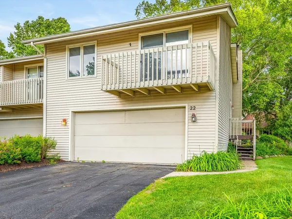 $180,000 | 4685 High Point Drive, Unit 22, Rockford, IL 61114