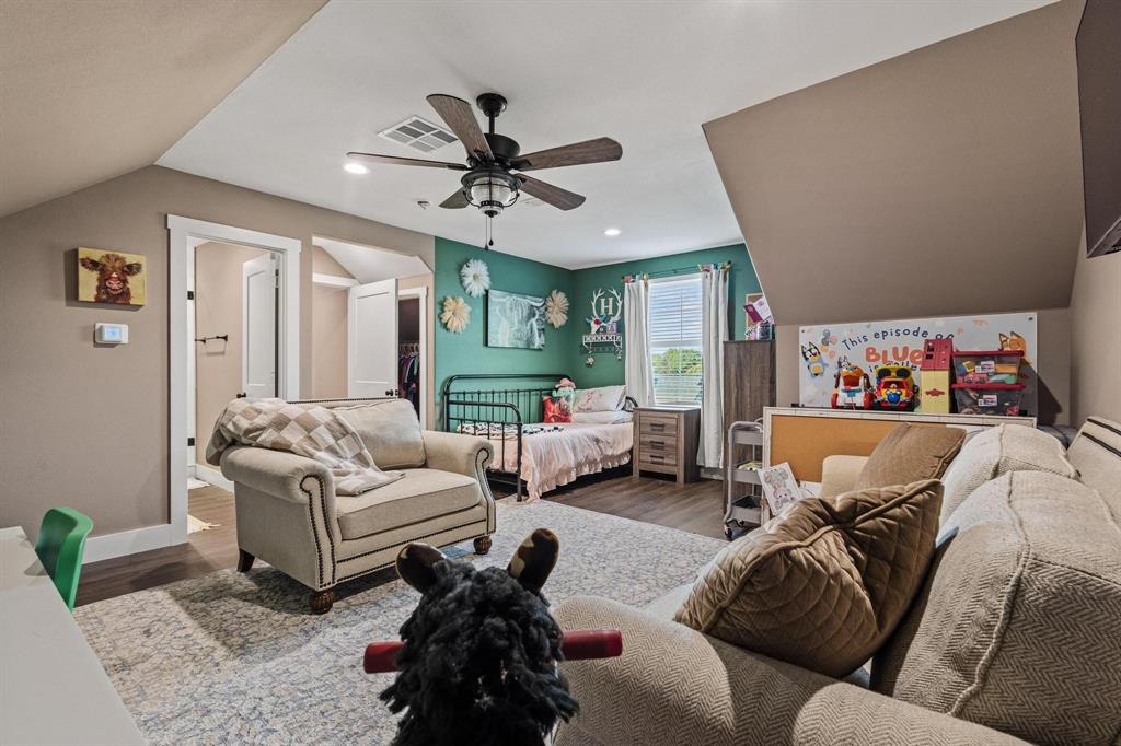 395 Wortham Road Whitewright, TX 75491 - Photo 25 of 33 Upstairs bedroom