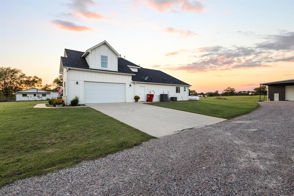 395 Wortham Road Whitewright, TX 75491 - Photo 27 of 33