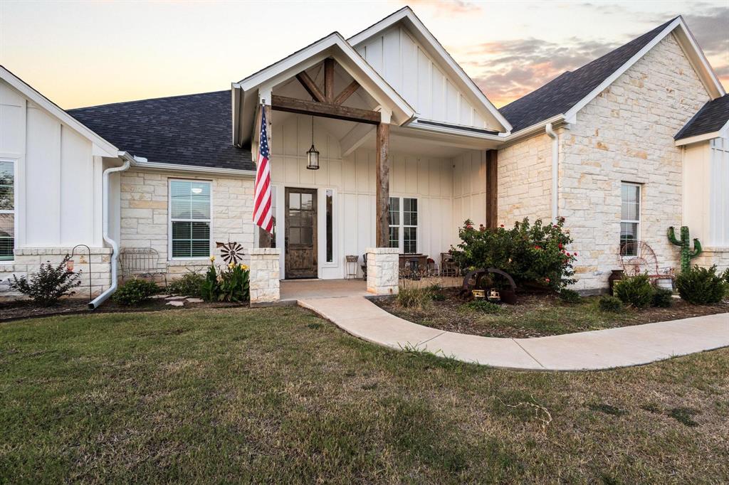 395 Wortham Road Whitewright, TX 75491 - Photo 6 of 33