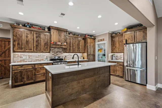 $745,000 | 395 Wortham Road, Whitewright, TX 75491