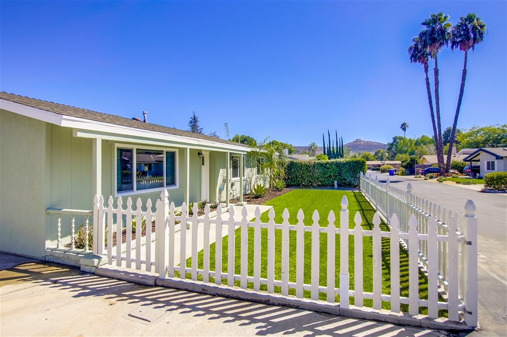 13315 Rollin Glen Road Poway, CA 92064 - Photo 2 of 14 Gallery Image 2