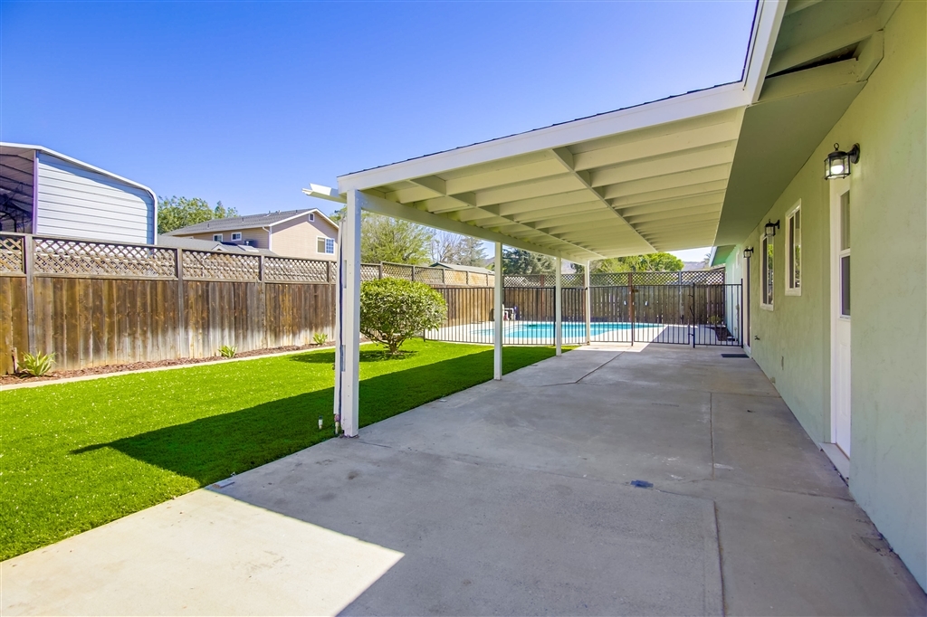 13315 Rollin Glen Road Poway, CA 92064 - Photo 12 of 14 Gallery Image 12