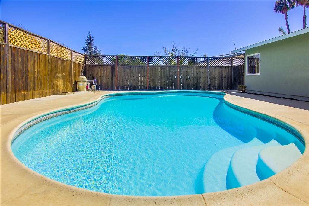 13315 Rollin Glen Road Poway, CA 92064 - Photo 13 of 14 Gallery Image 13