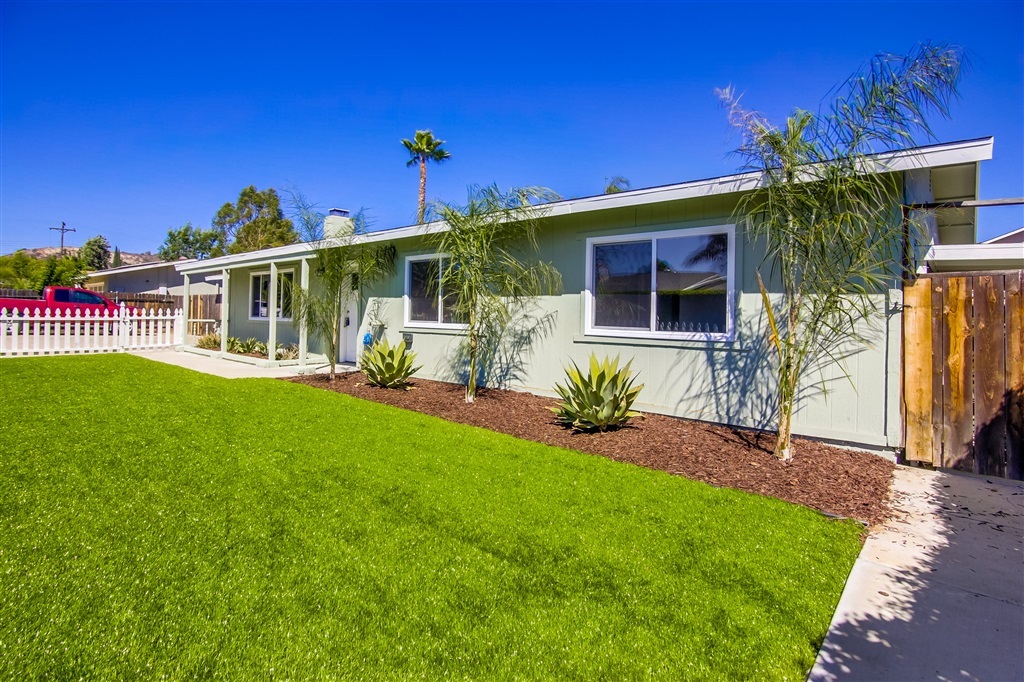 13315 Rollin Glen Road Poway, CA 92064 - Photo 3 of 14 Gallery Image 3