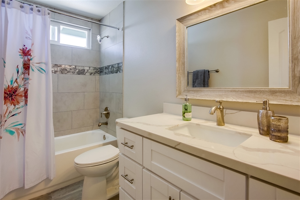 13315 Rollin Glen Road Poway, CA 92064 - Photo 10 of 14 Gallery Image 10