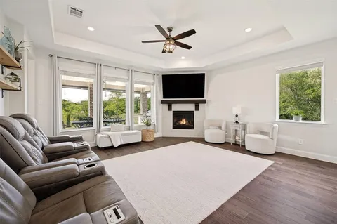 $519,999 | 104 Lakeview Drive, Oak Point, TX 75068