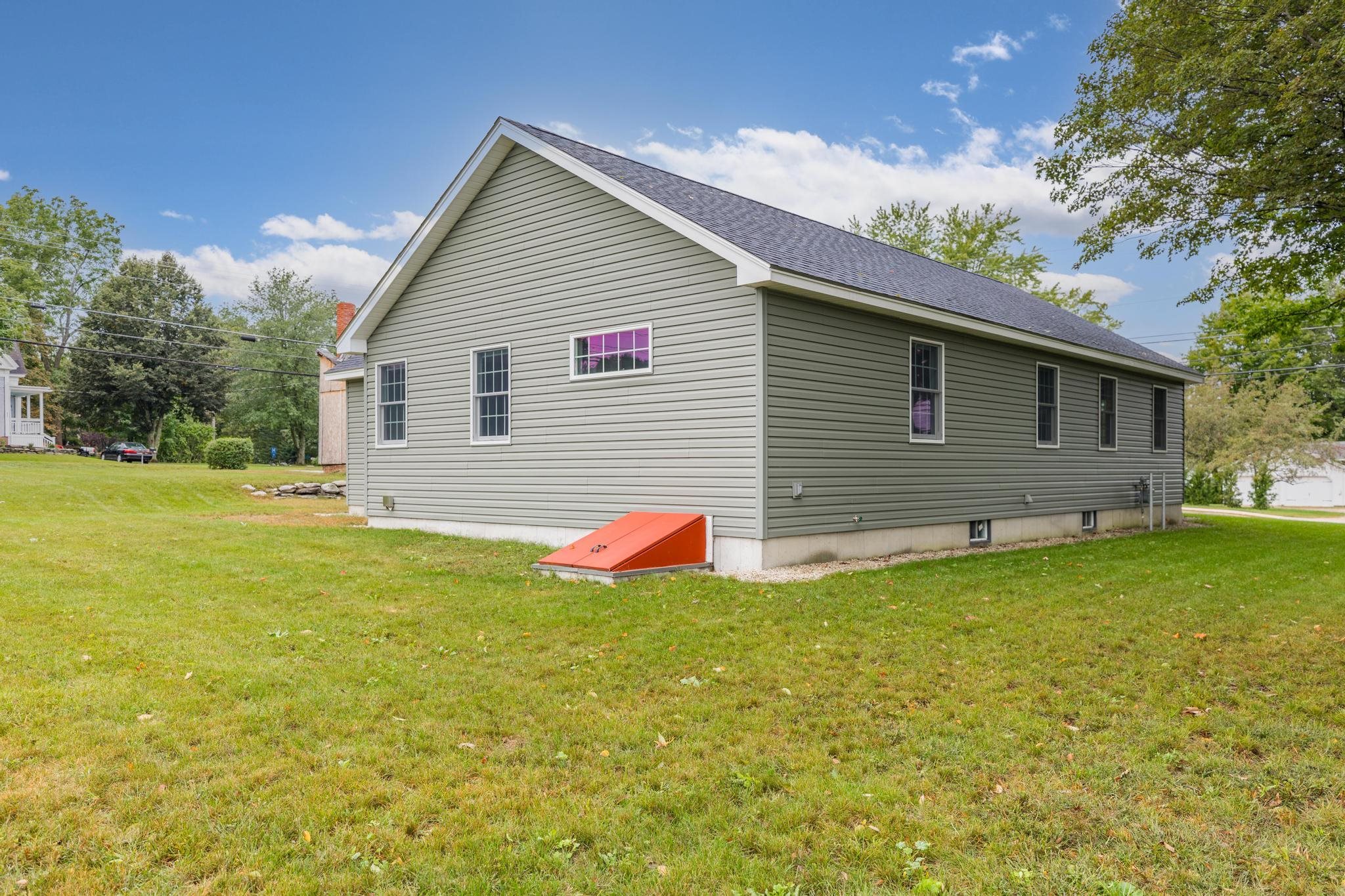 697 Portland Street Rochester, NH 03868 - Photo 23 of 24