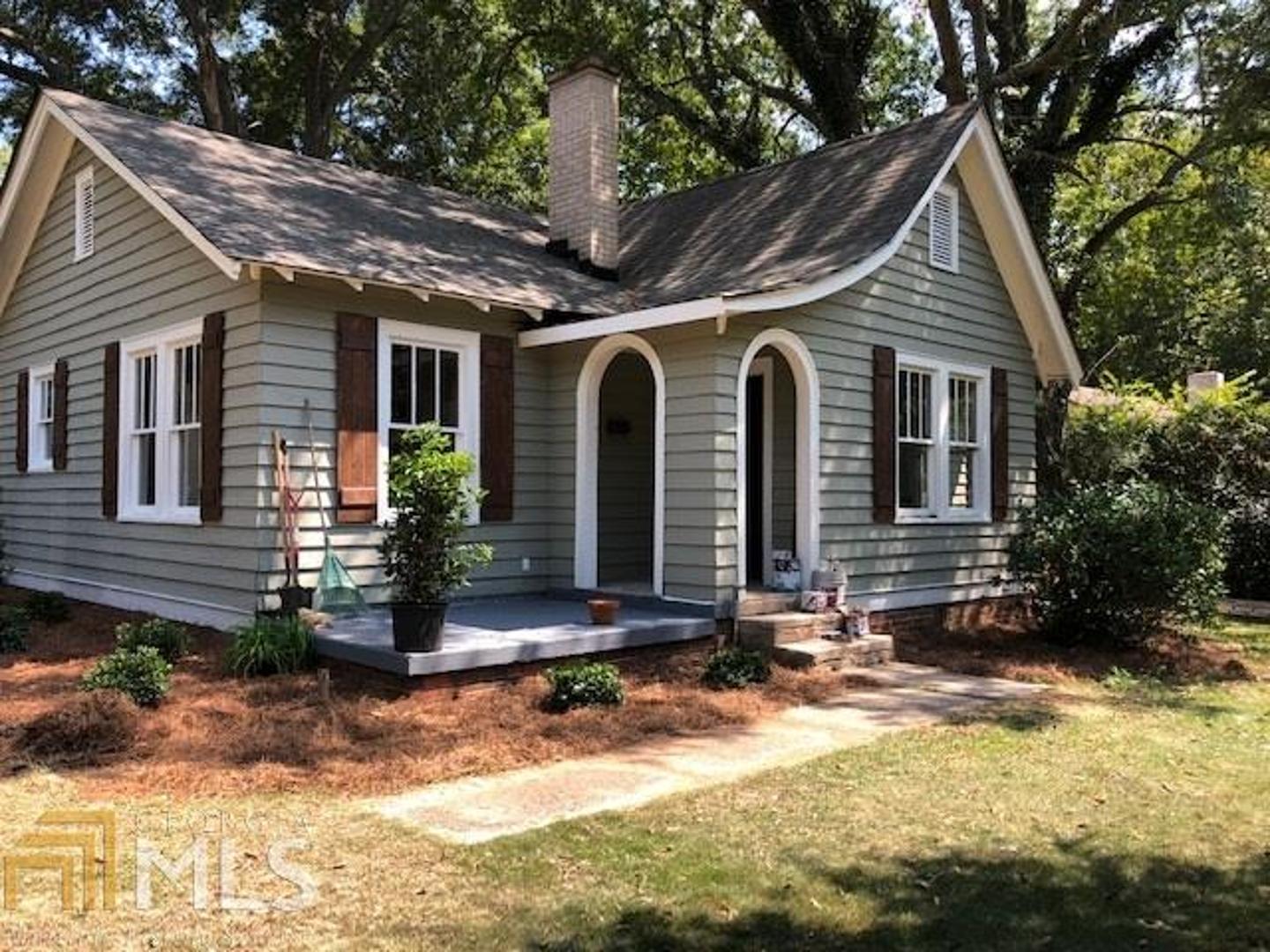391 Poplar Drive Thomaston, GA 30286 - Photo 1 of 1 a front view of a house with a yard