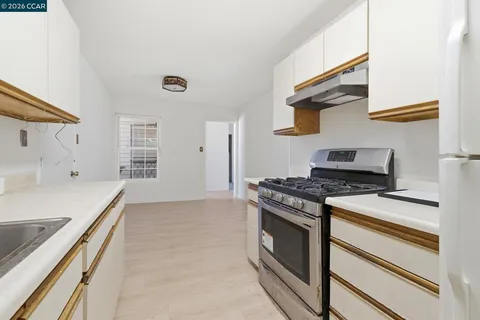 $399,000 | 507 Los Cerritos Drive, Vallejo, CA 94589