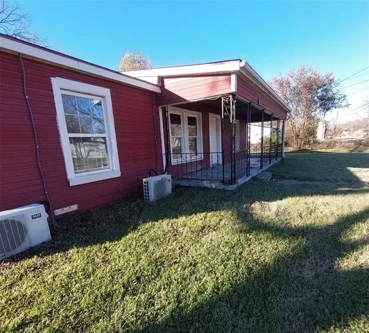 $159,900 | 2425 Juanita Drive, Denison, TX 75020
