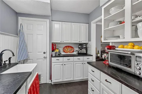 $379,900 | 830 Florida Avenue, Pittsburgh, PA 15228