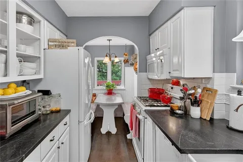 $379,900 | 830 Florida Avenue, Pittsburgh, PA 15228