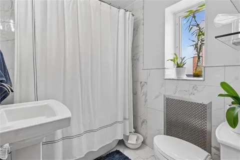 $379,900 | 830 Florida Avenue, Pittsburgh, PA 15228