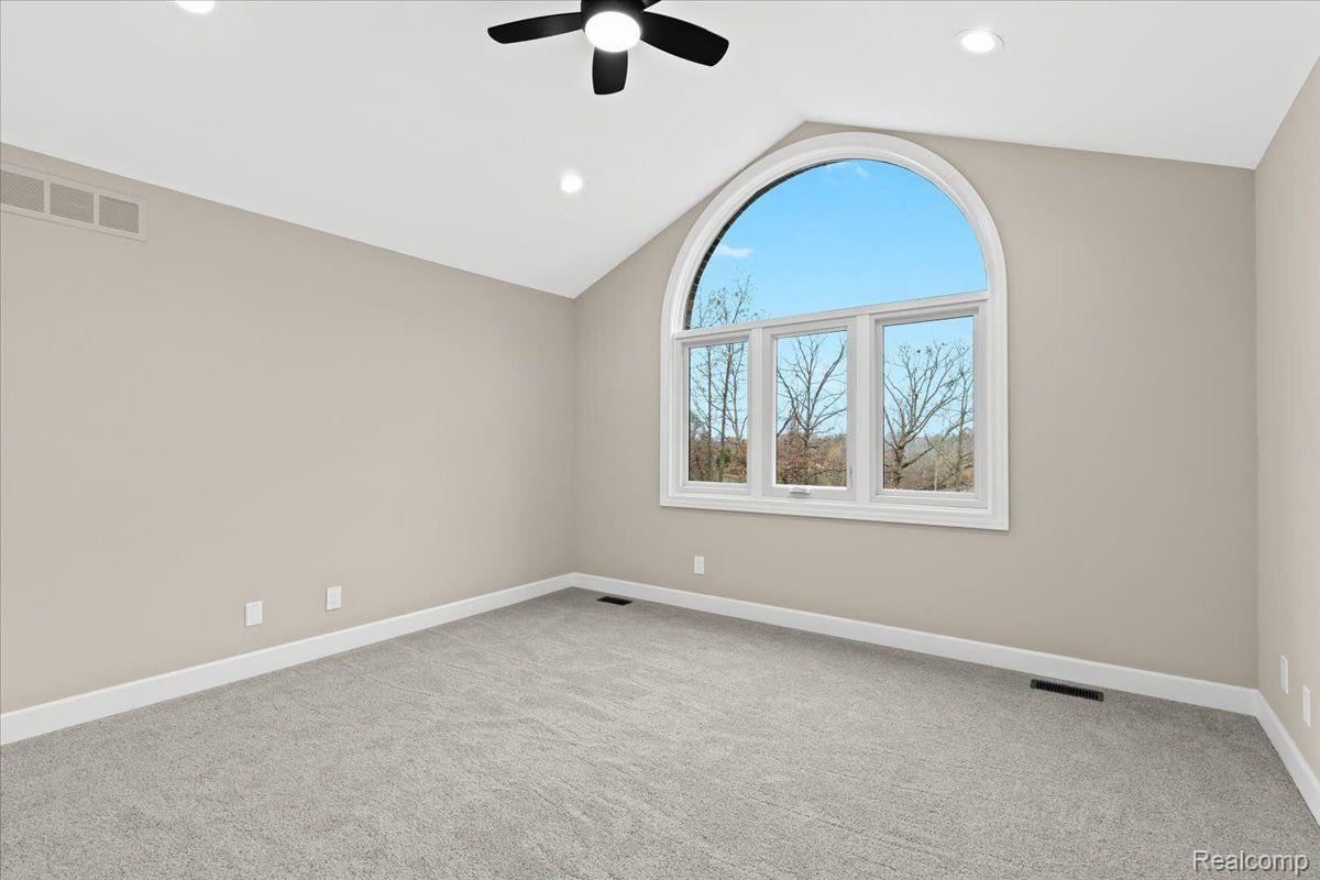 19297 Hickory Ridge Road Fenton, MI 48430 - Photo 31 of 52 19297 Hickory Ridge Rd