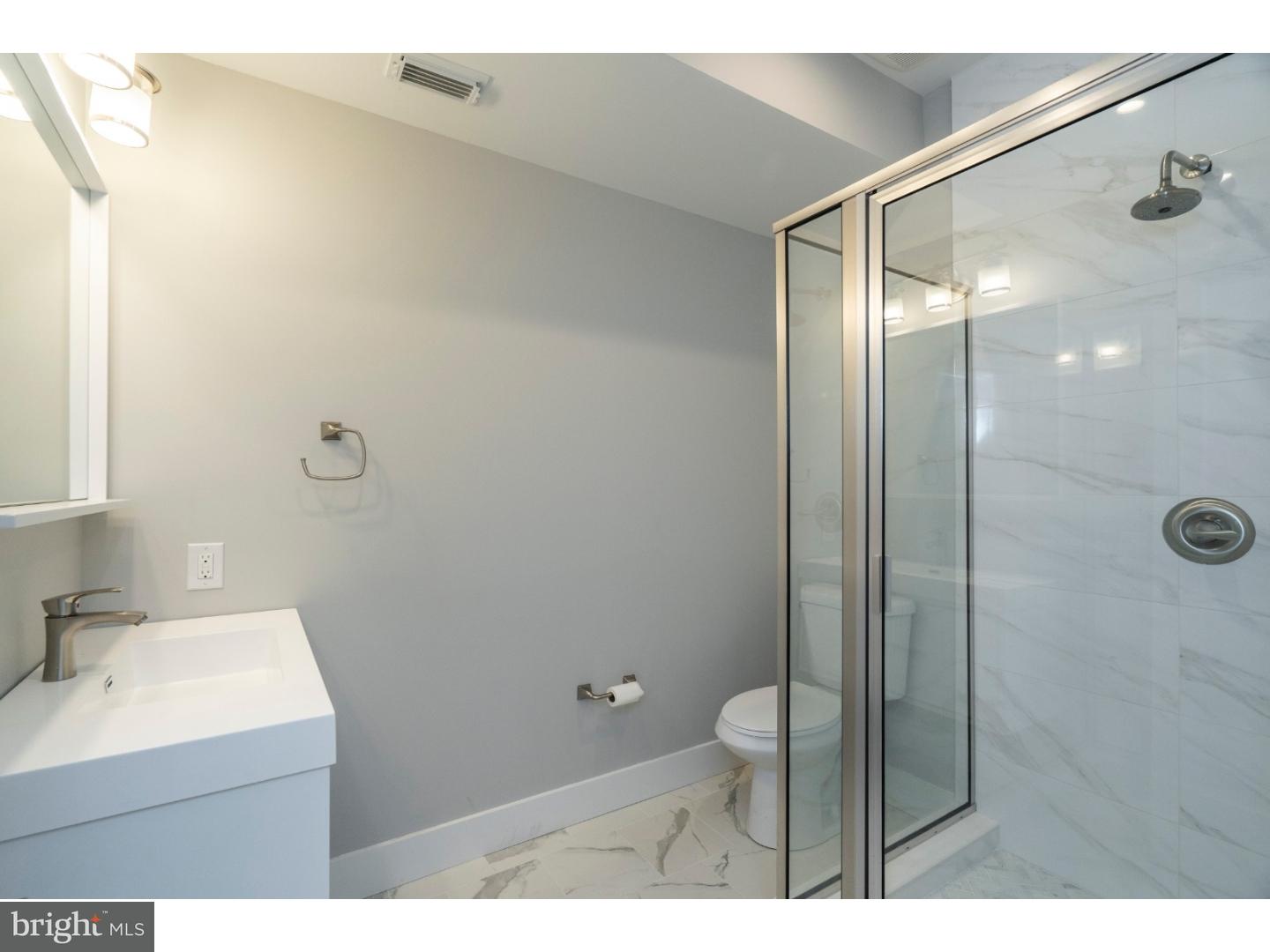 2057 Tasker Street Philadelphia, PA 19145 - Photo 15 of 25