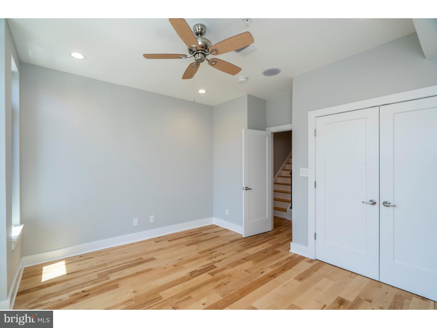 2057 Tasker Street Philadelphia, PA 19145 - Photo 17 of 25