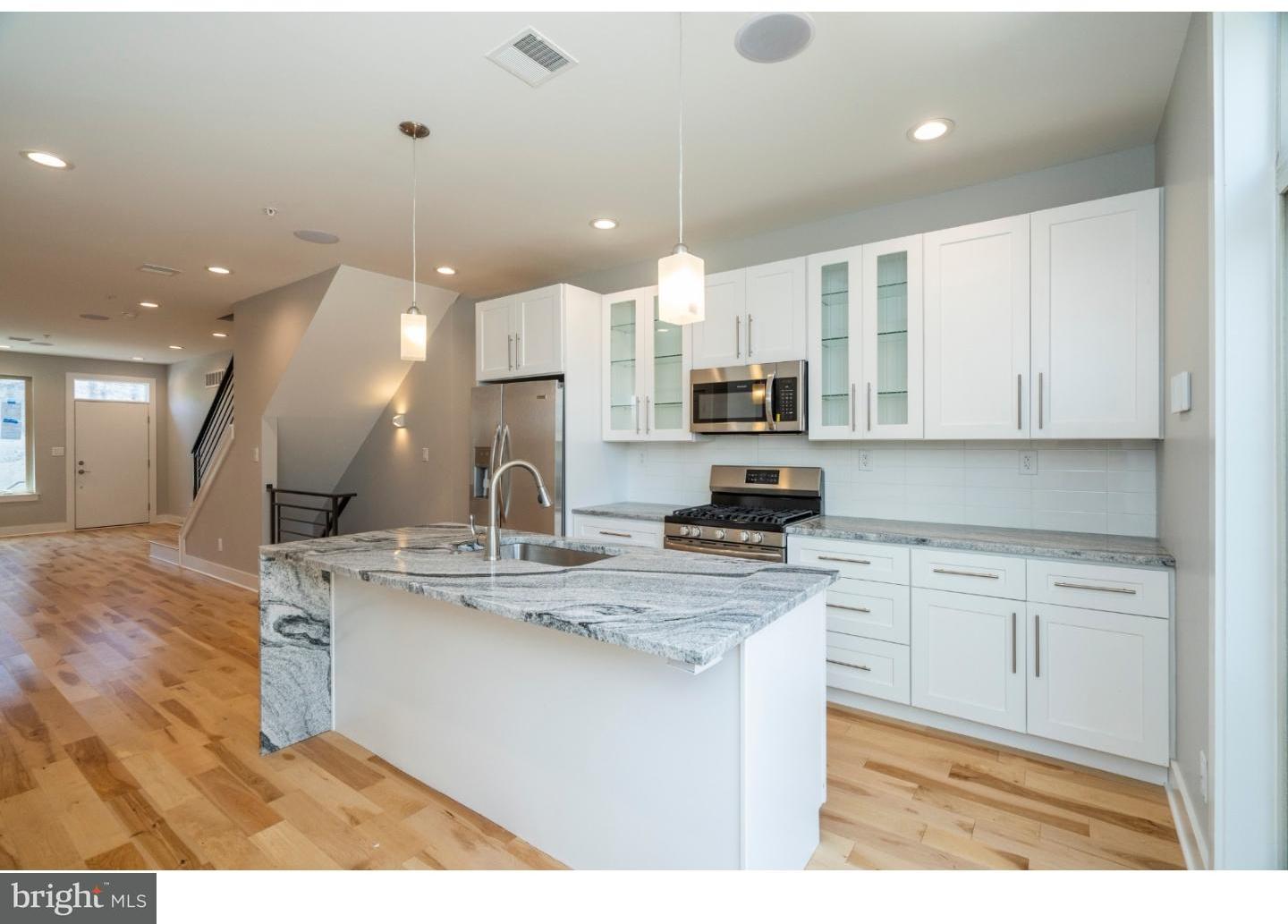 2057 Tasker Street Philadelphia, PA 19145 - Photo 4 of 25