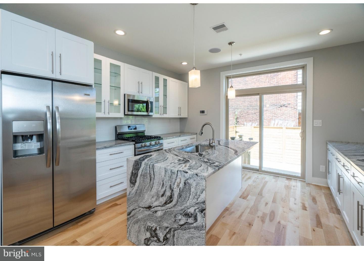 2057 Tasker Street Philadelphia, PA 19145 - Photo 5 of 25