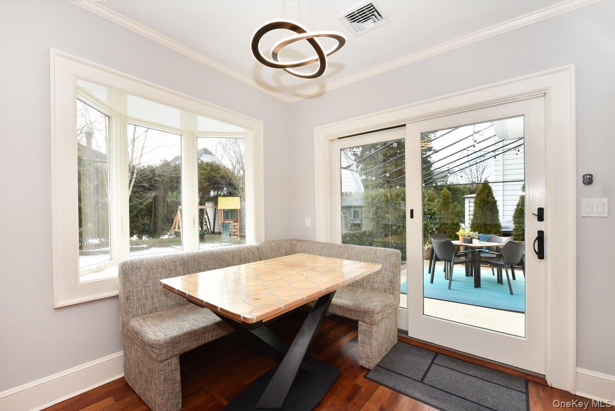 62 Hudson Road Floral Park, NY 11001 - Photo 14 of 32