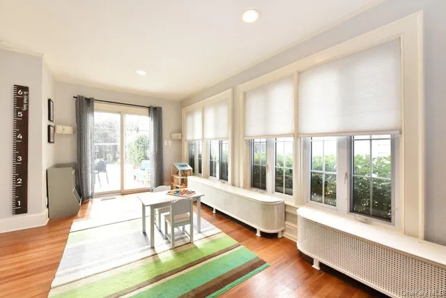 $1,249,000 | 62 Hudson Road, Floral Park, NY 11001