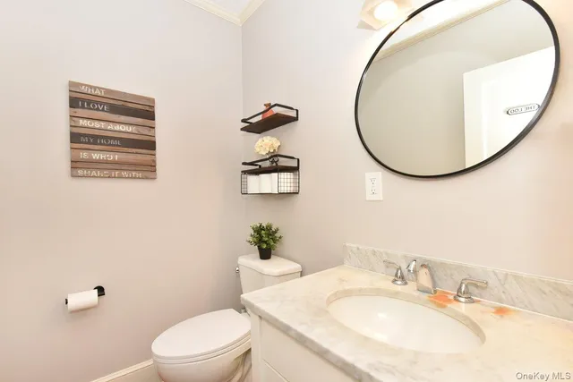 $1,249,000 | 62 Hudson Road, Floral Park, NY 11001