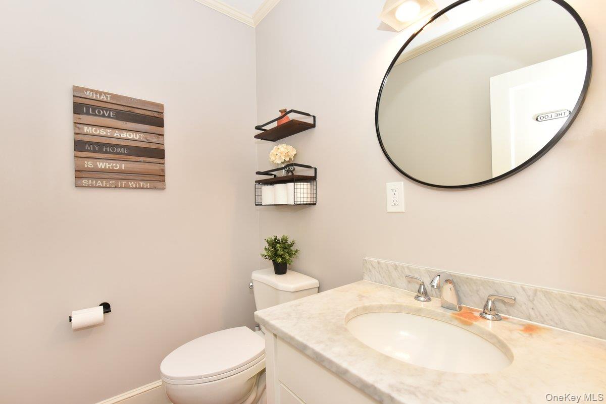 62 Hudson Road Floral Park, NY 11001 - Photo 17 of 32