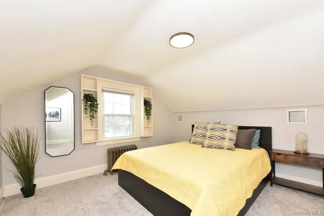 $1,249,000 | 62 Hudson Road, Floral Park, NY 11001