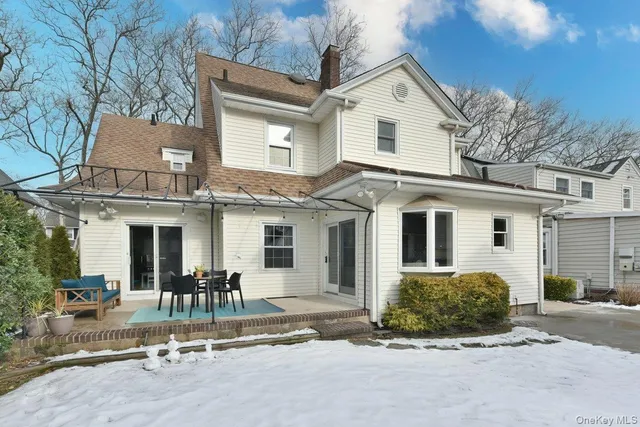 $1,249,000 | 62 Hudson Road, Floral Park, NY 11001