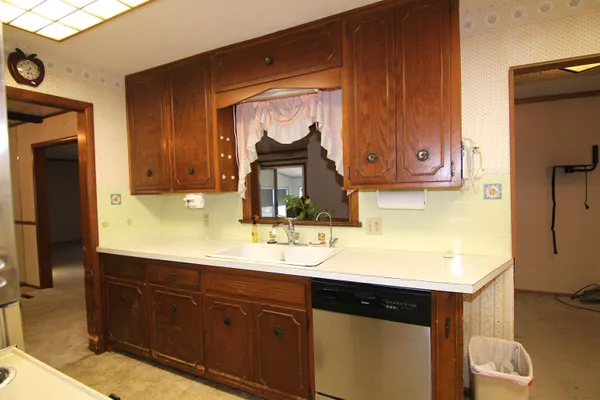 $117,000 | 215 E Springdale St, Derby, KS 67037