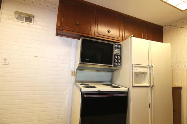 $117,000 | 215 E Springdale St, Derby, KS 67037