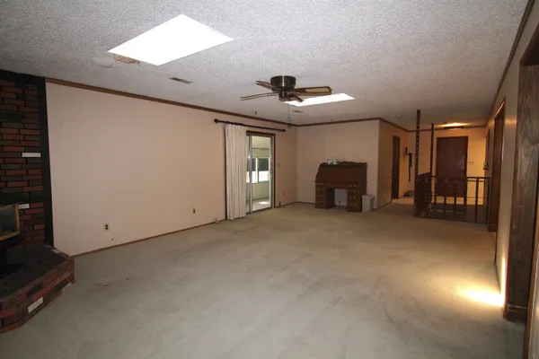 $117,000 | 215 E Springdale St, Derby, KS 67037