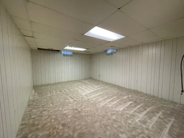 $117,000 | 215 E Springdale St, Derby, KS 67037