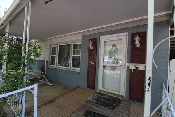 $117,000 | 215 E Springdale St, Derby, KS 67037